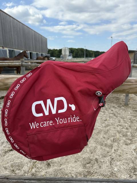 Sella da salto ostacoli CWD  17.5" - 2023