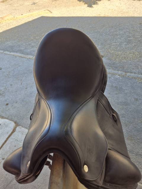 Sella da dressage CWD SE08 17" - 2019