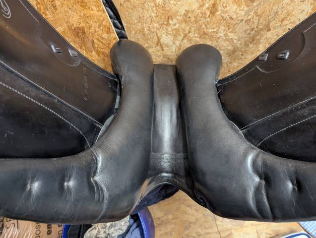 Sella da dressage Prestige Italia  17" - 2010