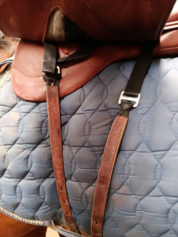 Sella da dressage WOW  18" - 2021