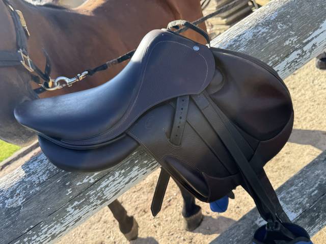 Sella da salto ostacoli Devoucoux  16.5" - 2019