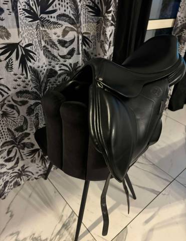 Sella da salto ostacoli Antar&egrave;s  17.5" - 2021