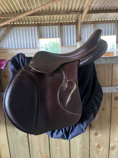 Sella da salto ostacoli Antarès  17.5" - 2023