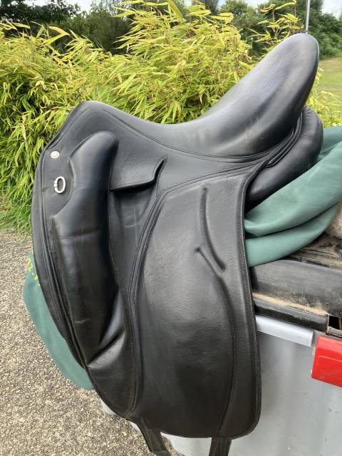 Sella da dressage Devoucoux  17.5" - 2015