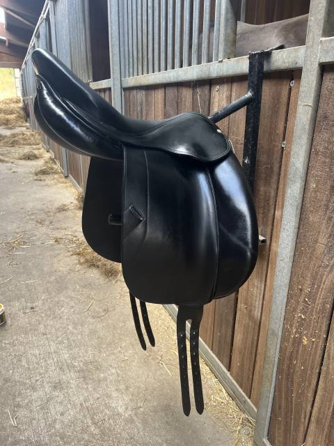 Sella da dressage Forestier  17" - 2005