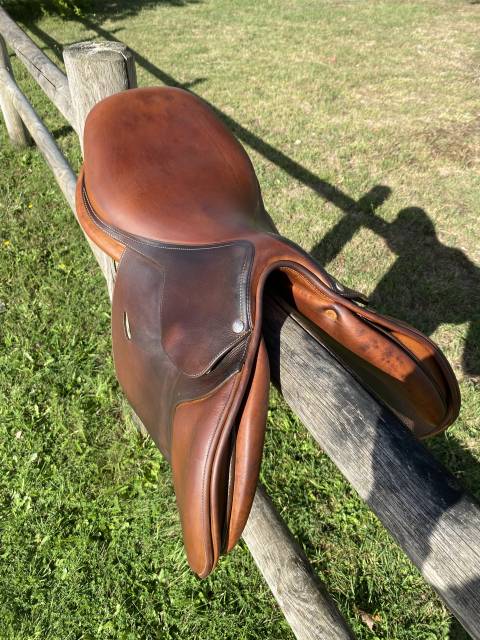 Sella da salto ostacoli Butet  18" - 2015