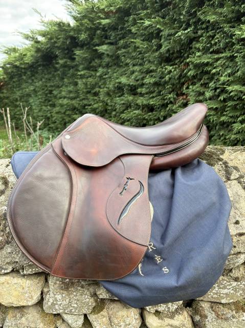 Sella da salto ostacoli Antarès  17" - 2024