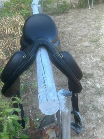 Sella da dressage Forestier  17" - 2024