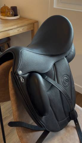 Sella da dressage Forestier  16.5" - 2025