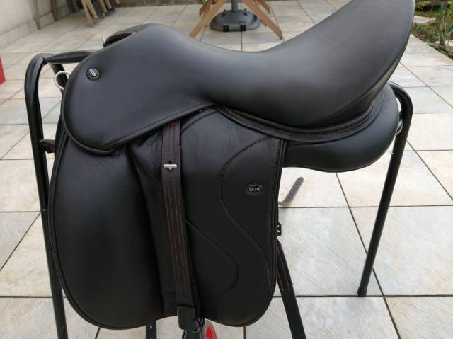 Sella mista WOW Siège Deep size 1 17.5" - 2019