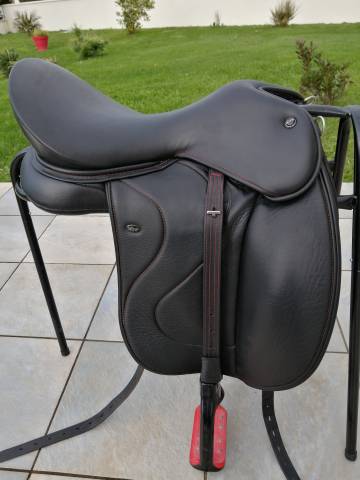 Sella mista WOW Siège Deep size 1 17.5" - 2019