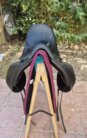 Sella da dressage Antarès Altaïr  17" - 2019