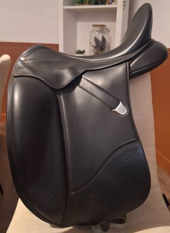 Sella da dressage Bates  17.5" - 2012