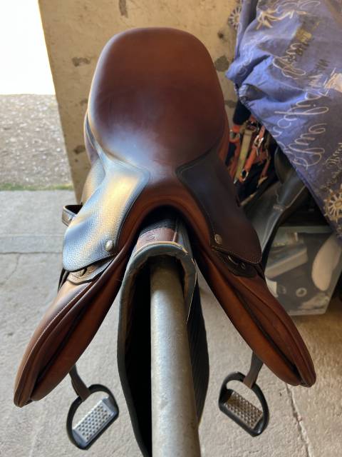 Sella da salto ostacoli Butet  17.5" - 2013