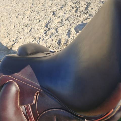 Sella da dressage Devoucoux  17.5" - 2016