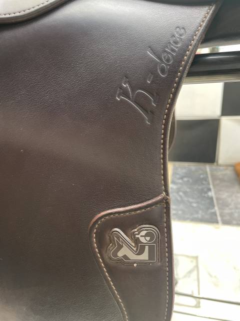 Sella da dressage Prestige Italia K-dence 17" - 2017