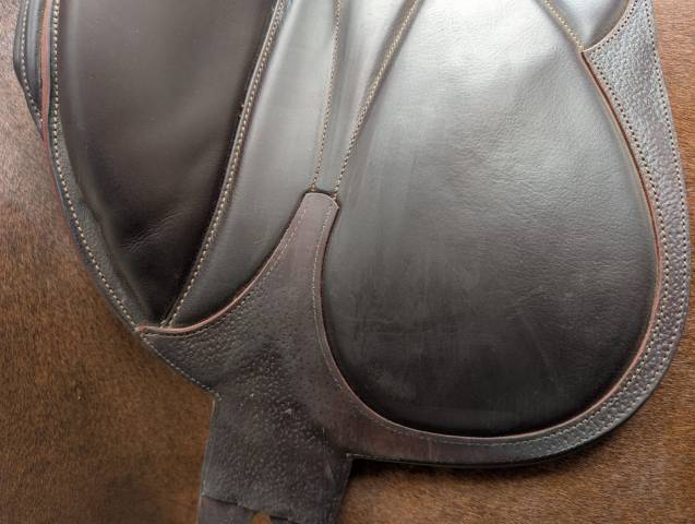 Sella da dressage Devoucoux  18" - 2016