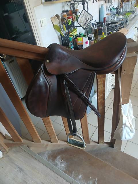 Sella da salto ostacoli Brunet-Pineau  17.5" - 1996