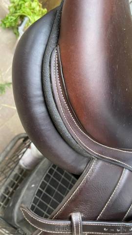 Sella da salto ostacoli Forestier  17.5" - 2024