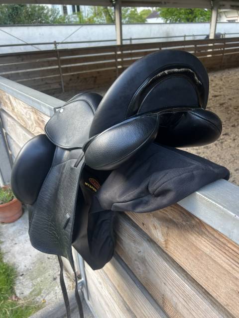 Sella da dressage  custom Icon Star 17.5" - 2020