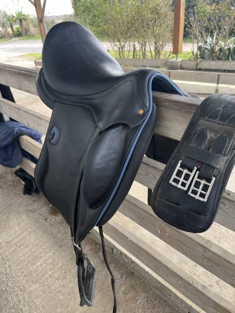 Sella da dressage Darroze  16.5" - 2023