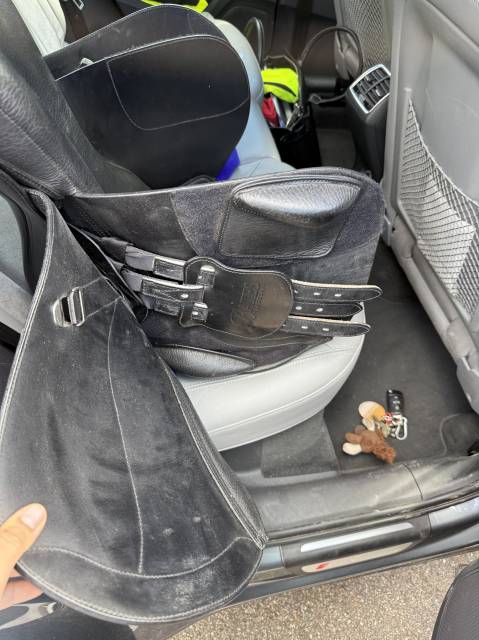 Sella da salto ostacoli Bates  17" - 2019