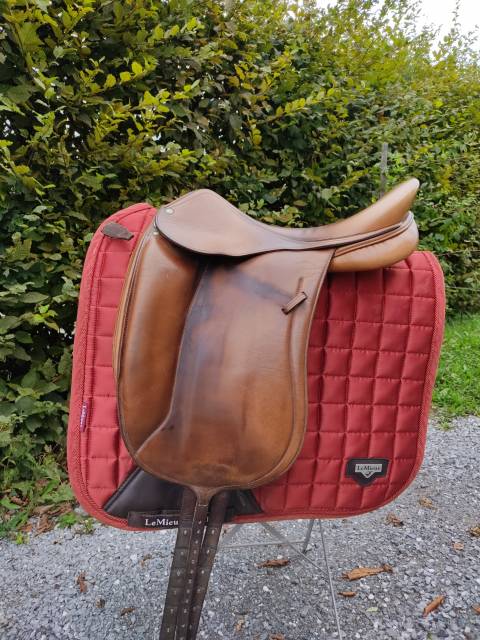 Sella da dressage Devoucoux  17.5" - 1995