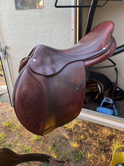 Sella da salto ostacoli PLS  17.5" - 2015