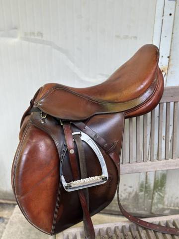 Sella FORESTIER 17