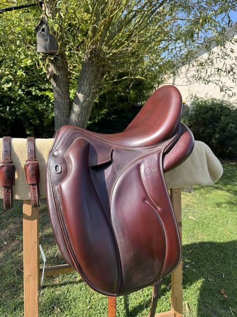 Sella da dressage Devoucoux  17.5" - 2017