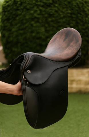 Sella da dressage Kieffer  17.5" - 2010