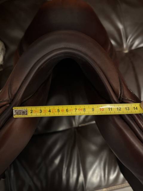 Sella da salto ostacoli Meyer  16.5" - 2023