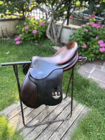 Sella da salto ostacoli Delgrange  17.5" - 2010