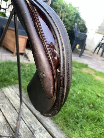 Sella da salto ostacoli Delgrange  17.5" - 2010