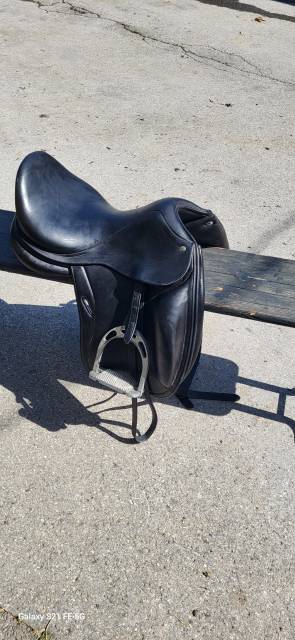 Sella da dressage CWD  17.5" - 2008