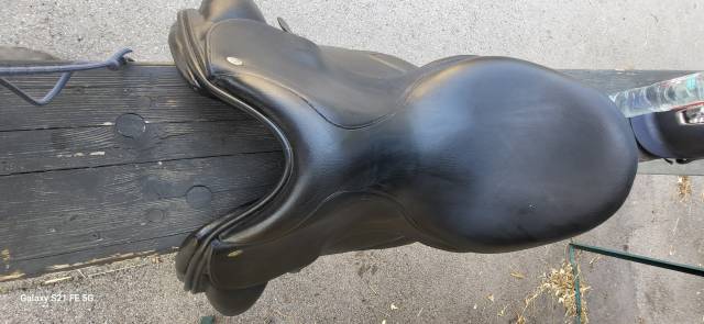 Sella da dressage CWD  17.5" - 2008