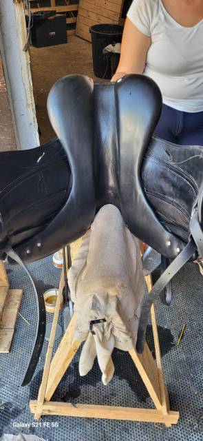 Sella da dressage CWD  17.5" - 2008