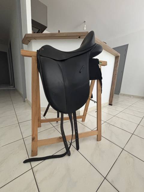 Sella da dressage Bates  17" - 2008