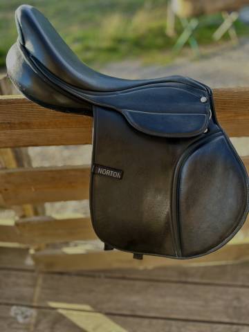 Sella mista Norton  17" - 2010