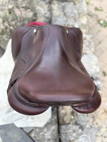 Sella da salto ostacoli CWD  17" - 2019