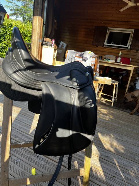 Sella da dressage Erreplus Connect WR 17" - 2024