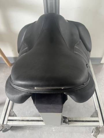 Sella da salto ostacoli Forestier  17.5" - 2023