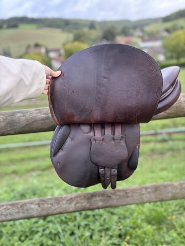 Sella da salto ostacoli Butet  17.5" - 2018