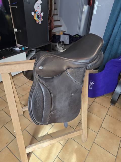 Sella da salto ostacoli Thorowgood  T4 Jump 17" - 2013