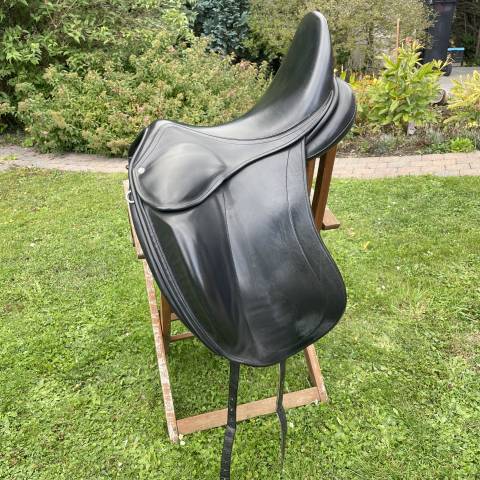 Sella da dressage Childeric  18" - 2017
