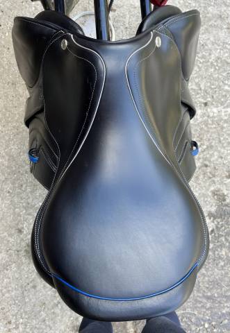 Sella da salto ostacoli CWD  17" - 2023