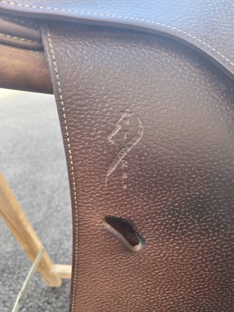 Sella da salto ostacoli Antar&egrave;s  17.5" - 2012