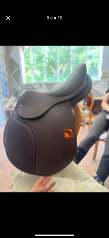 Sella da salto ostacoli Childeric FMP 175 17.5" - 2022