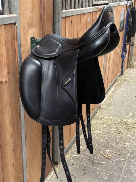 Sella da dressage Amerigo  17" - 2021