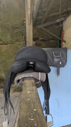 Sella da dressage Wintec  17.5" - 2011